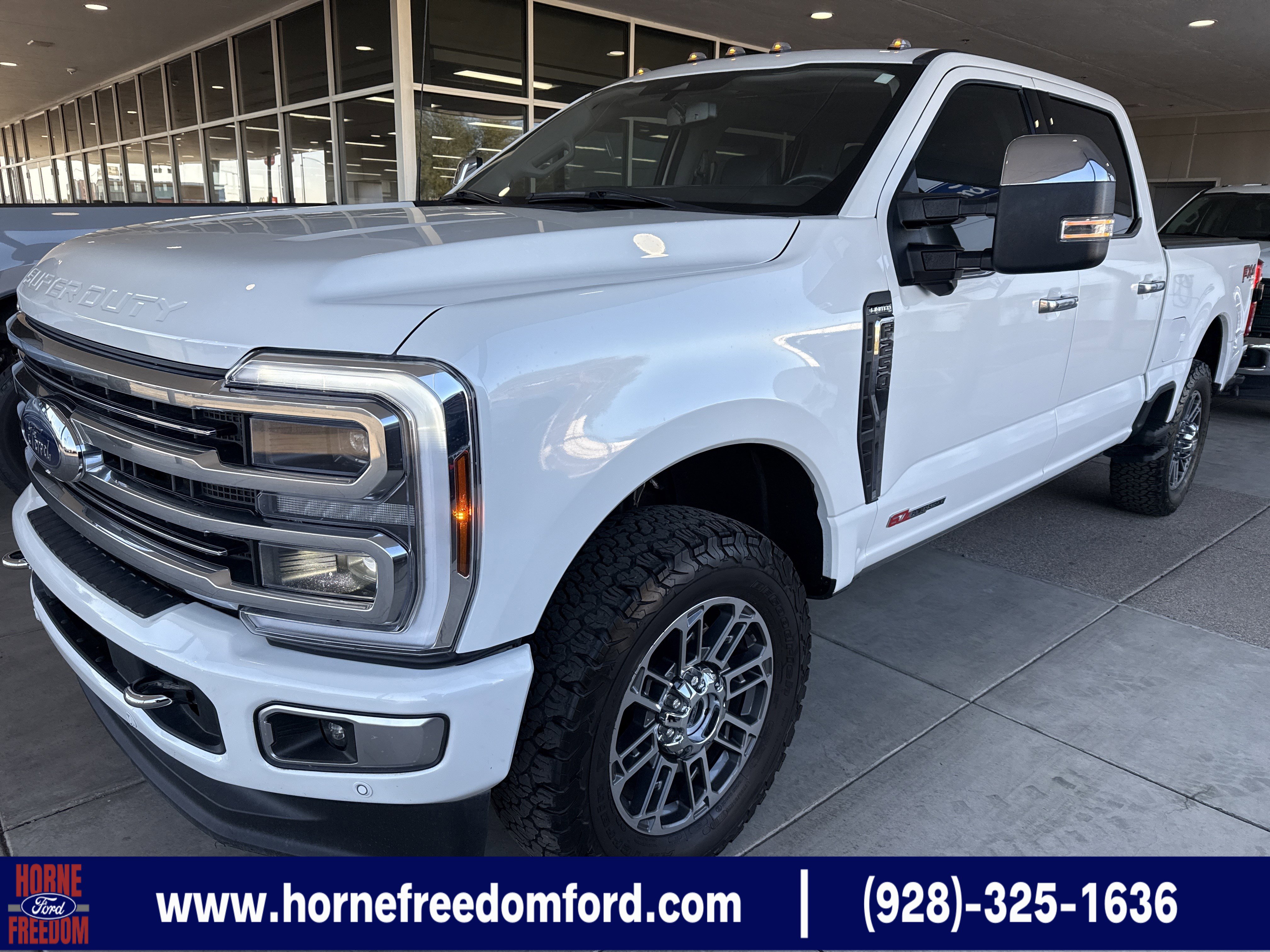 2024 Ford F-250 Super Duty Limited's photo