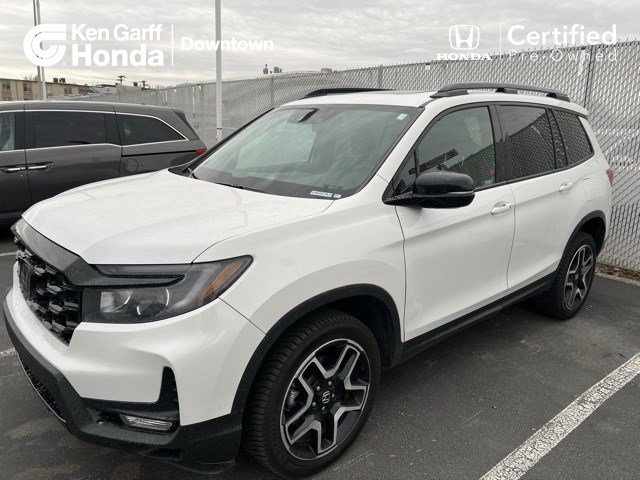 2023 Honda Passport Elite's photo