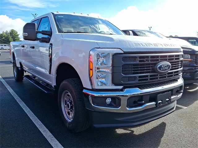 2026 Ford F-350 photo 3
