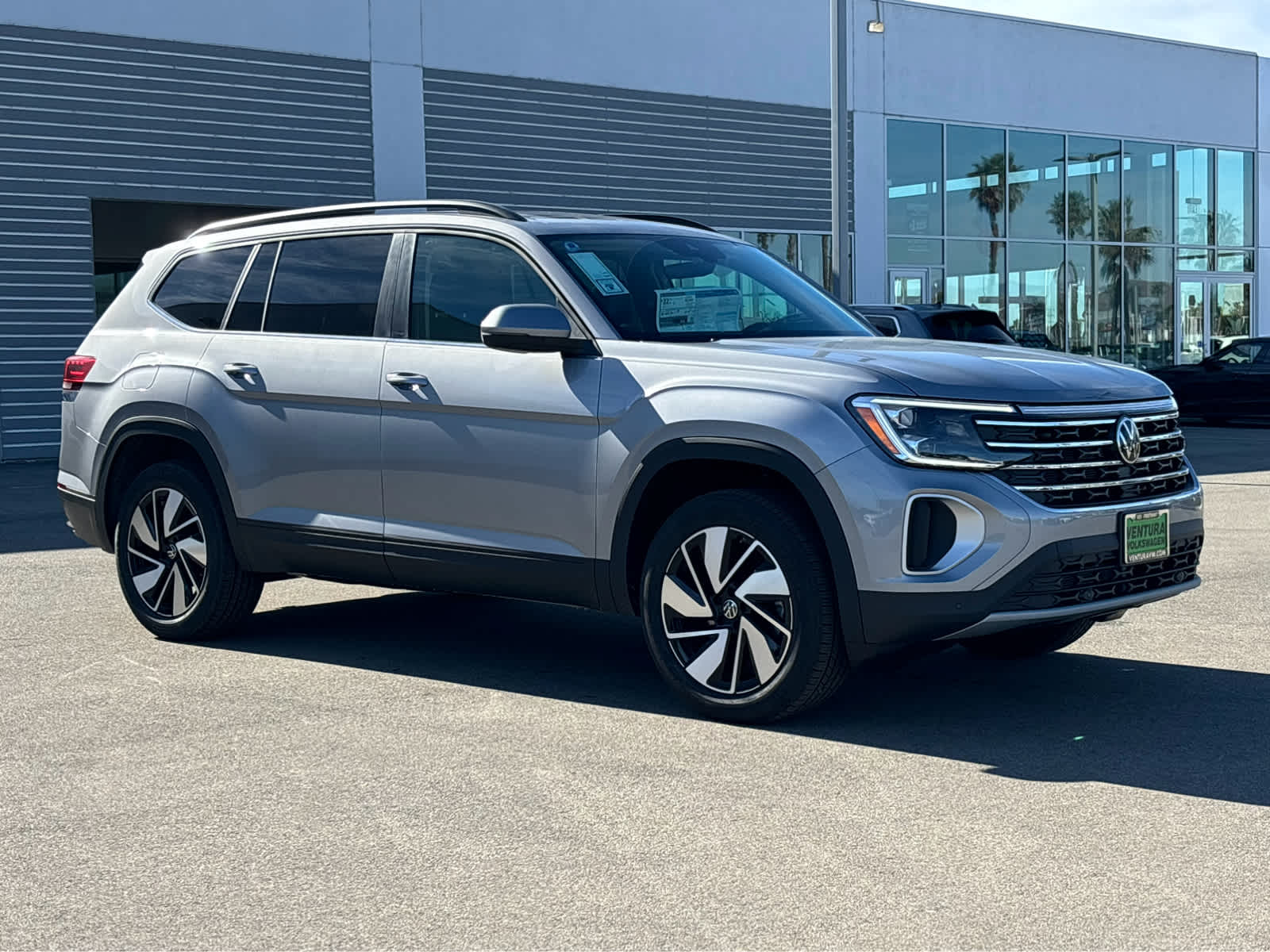 2025 Volkswagen Atlas SE Technology photo 23