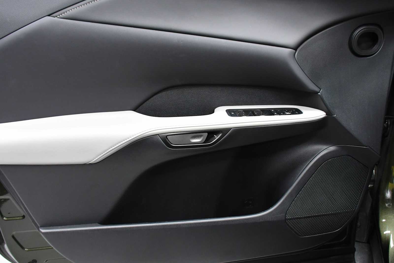 2025 Lexus RX Premium photo 13