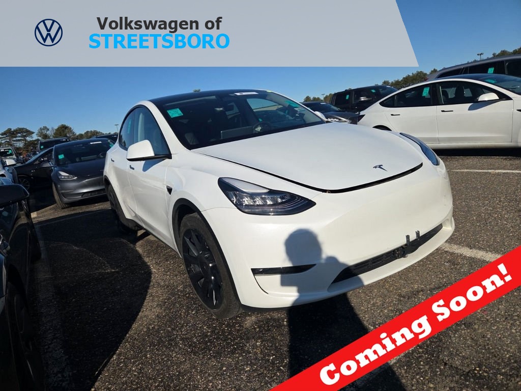 2023 Tesla Model Y Long Range's photo