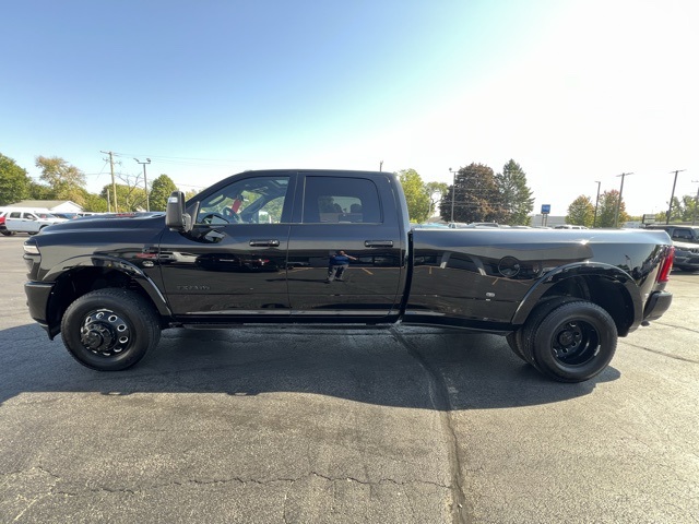 2025 Ram 3500 Limited photo 28