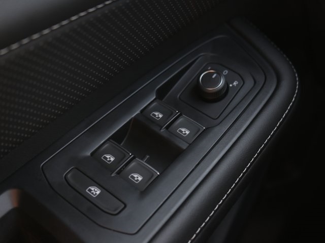 2026 Volkswagen Atlas SE Technology photo 16