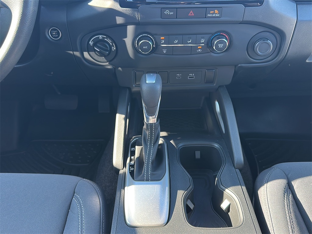 2023 Nissan Frontier Crew Cab SV photo 15