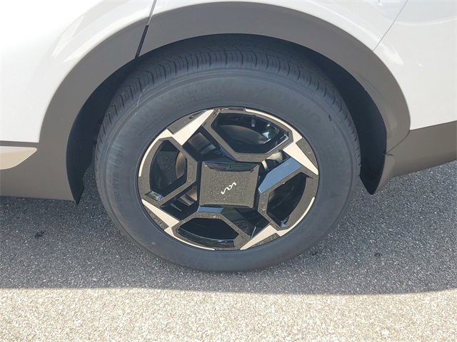 2026 Kia Sportage EX photo 4