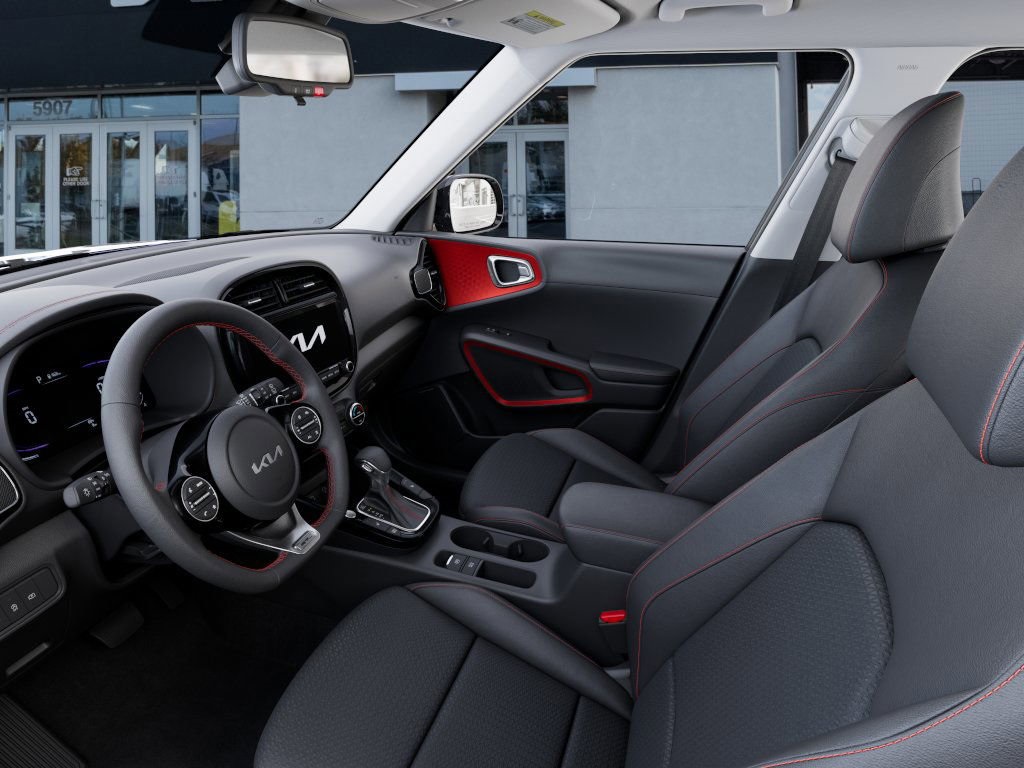 2025 Kia Soul GT-Line photo 9