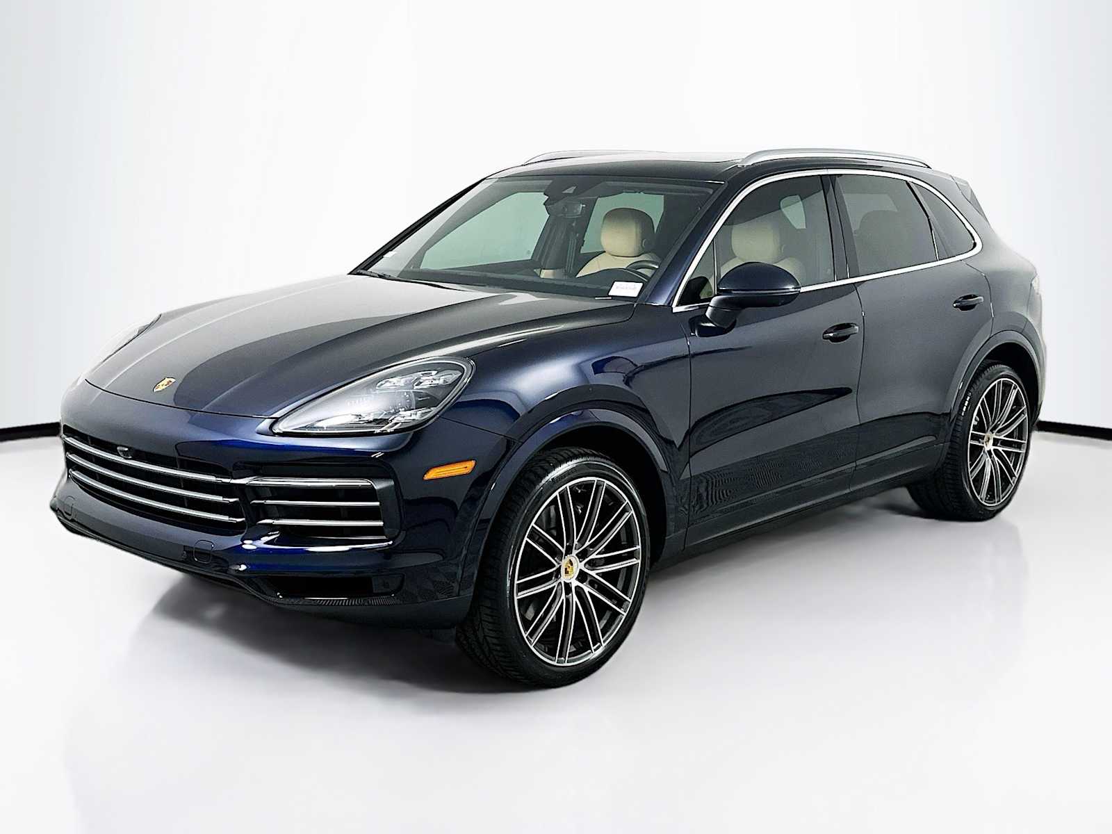 2021 Porsche Cayenne S's photo