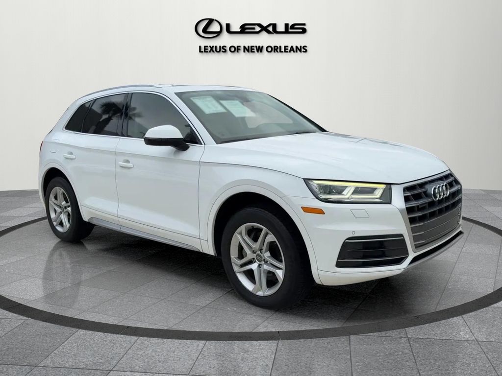2018 Audi Q5 Premium Plus's photo