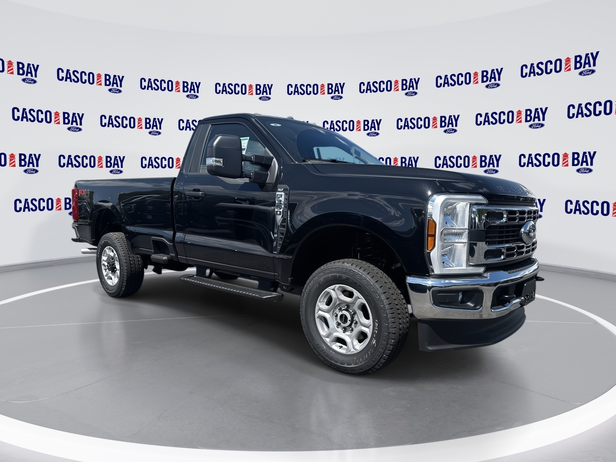 2025 Ford F-350 Super Duty XLT's photo