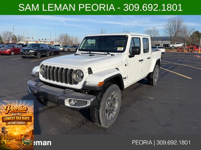 2026 Jeep Gladiator Sahara's photo