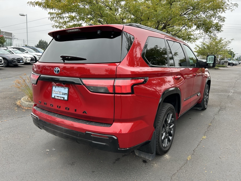2024 Toyota Sequoia Platinum photo 3