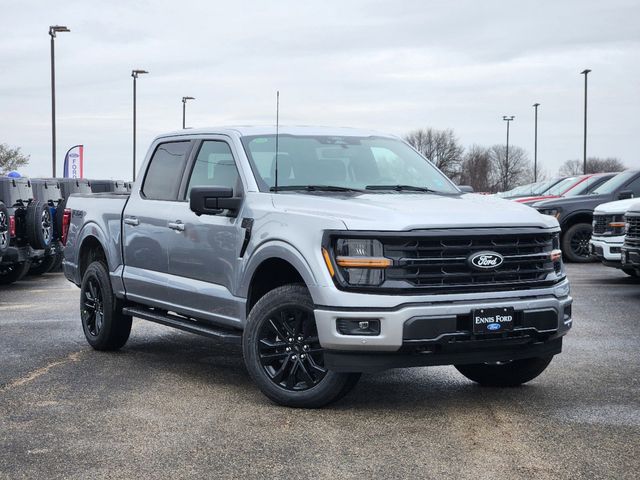 2025 Ford F-150 XLT photo 2