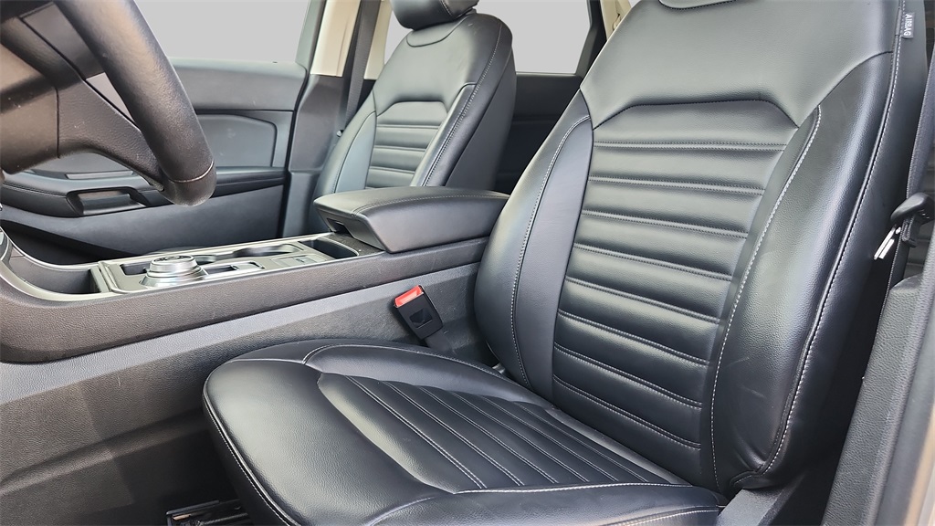 2024 Ford Edge SEL photo 10