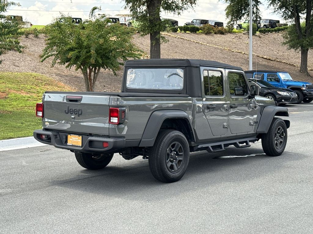 2023 Jeep Gladiator Sport photo 5