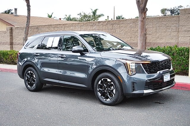 Used 2024 Gray Kia S image 5