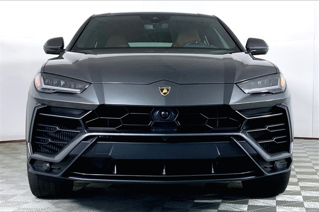 2019 Lamborghini Urus Base photo 6