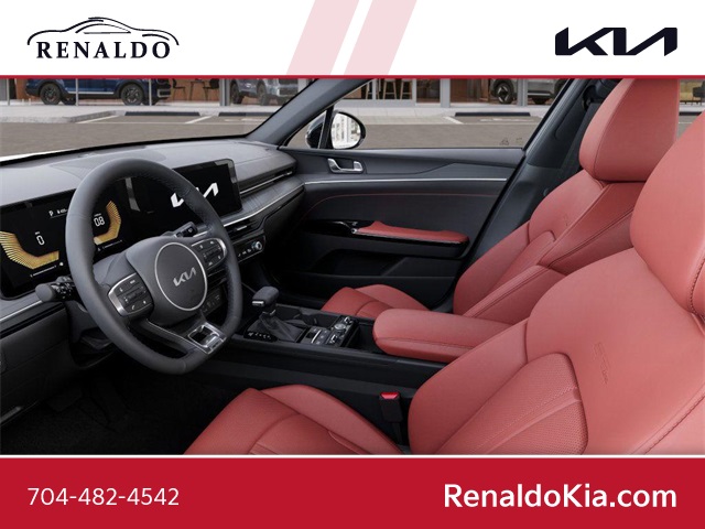 2025 Kia K5 GT-Line photo 14