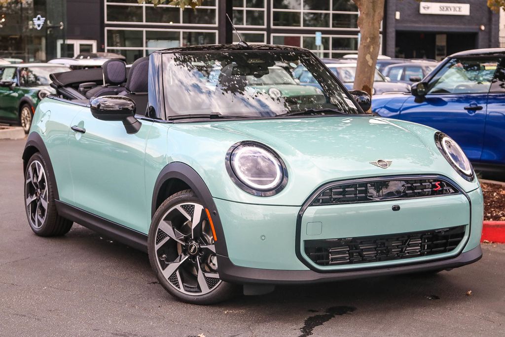 2026 Mini Cooper Convertible Iconic photo 12