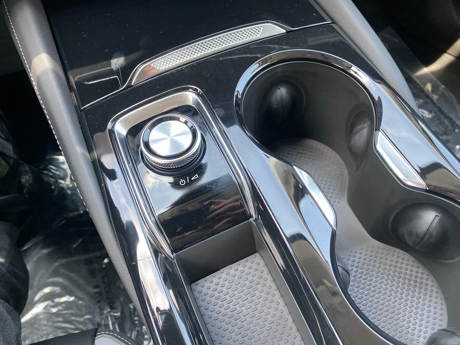 2025 Buick Envision Sport Touring photo 28