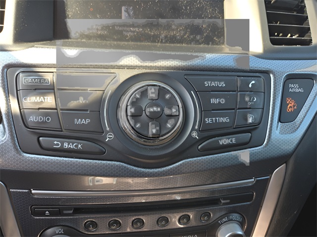 2018 Nissan Pathfinder SL photo 19