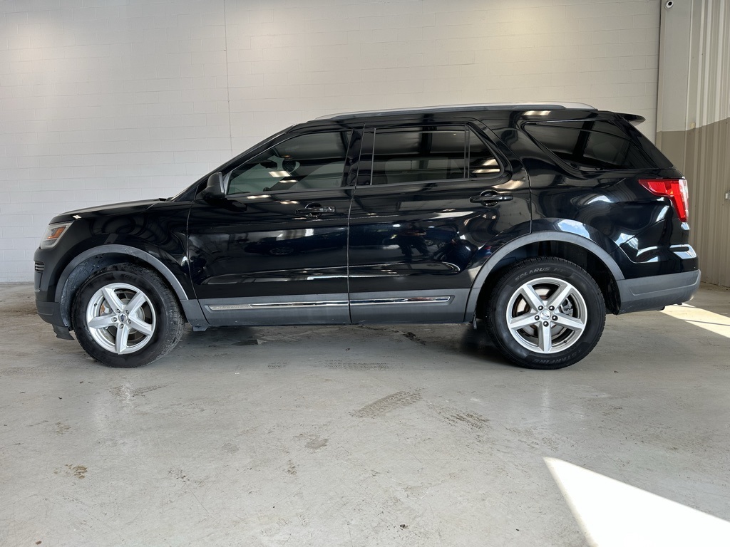 2018 Ford Explorer XLT photo 4