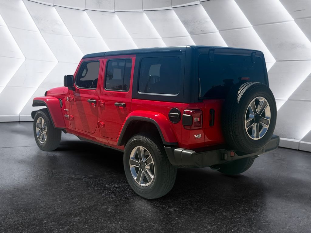 2022 Jeep Wrangler Unlimited Sahara photo 5