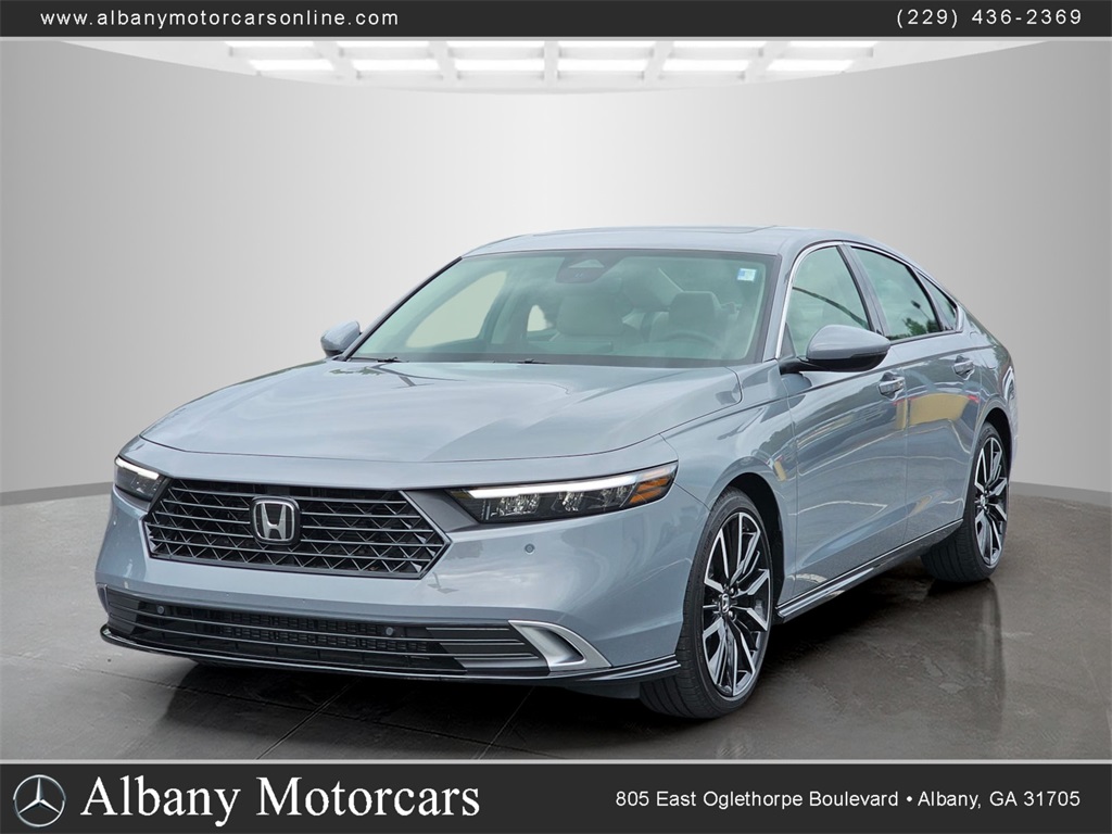 2025 Honda Accord Hybrid Touring's photo