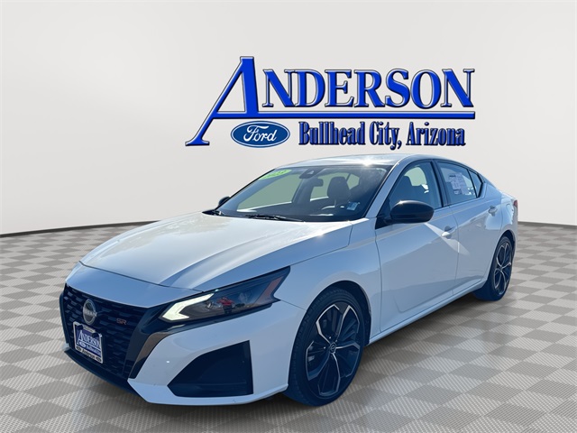 2023 Nissan Altima SR