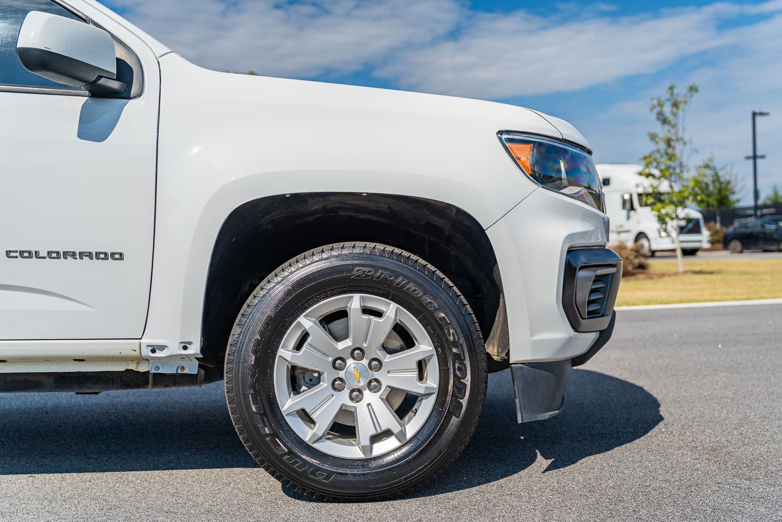 2022 Chevrolet Colorado LT photo 7