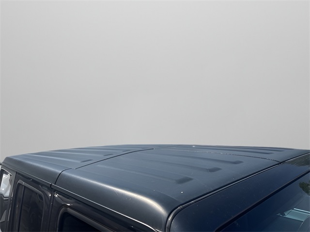 2020 Jeep Wrangler Unlimited Sahara photo 5