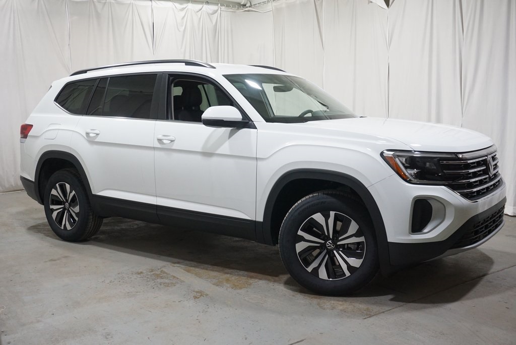 2025 Volkswagen Atlas SE photo 5