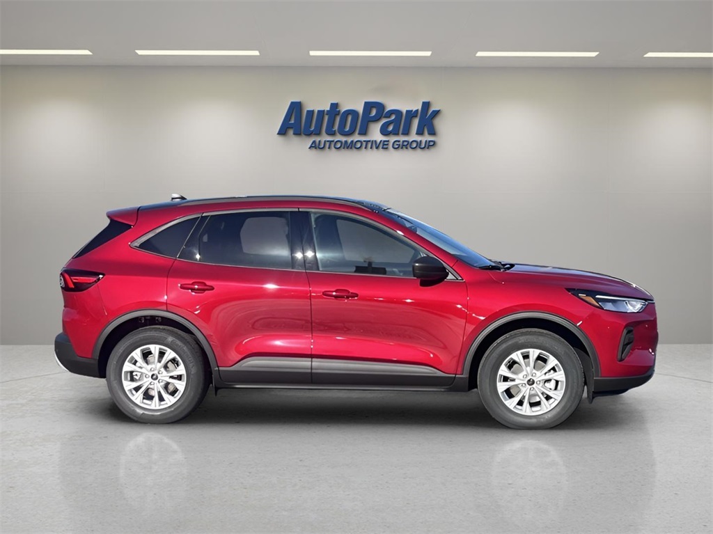 2025 Ford Escape Active photo 6