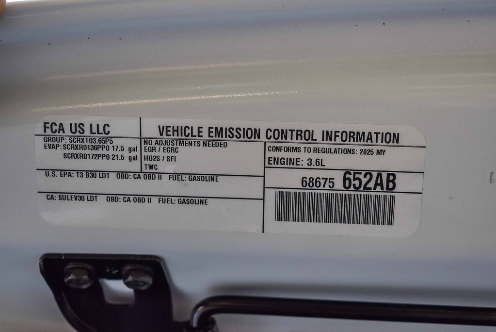 2025 Jeep Wrangler Rubicon photo 23