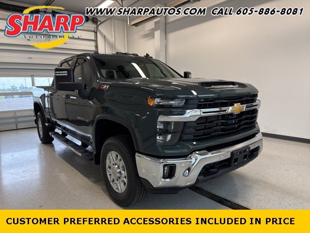 New 2025 Chevrolet Silverado 3500 HD LT Crew Cab in