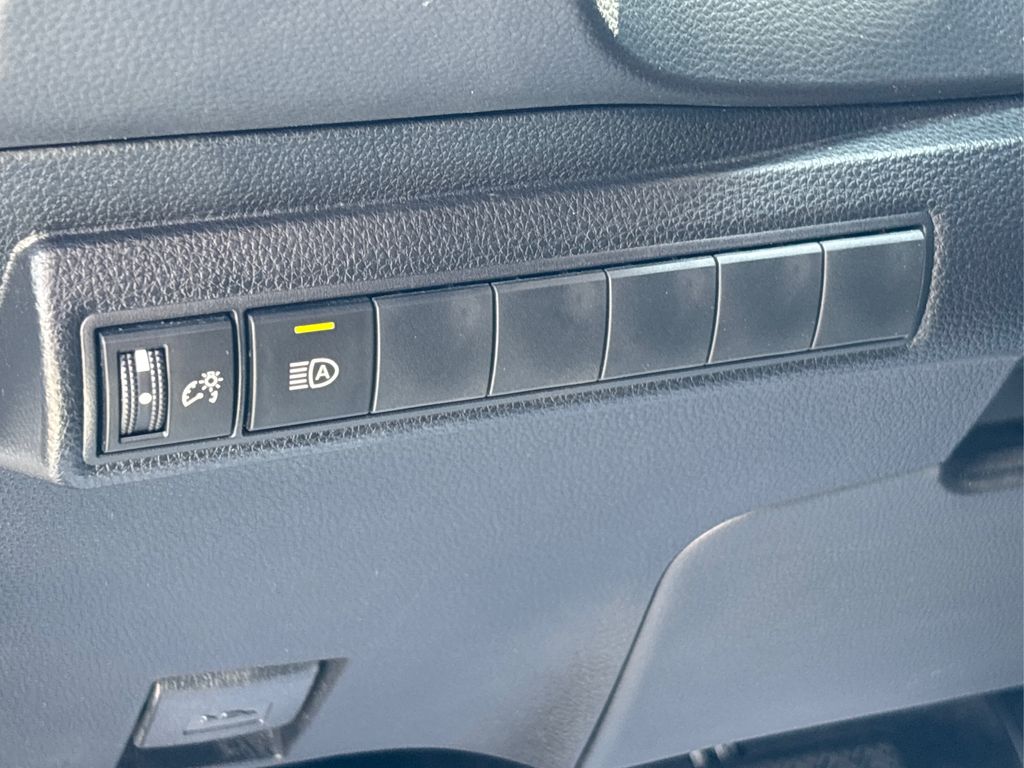 2023 Toyota Corolla SE photo 35