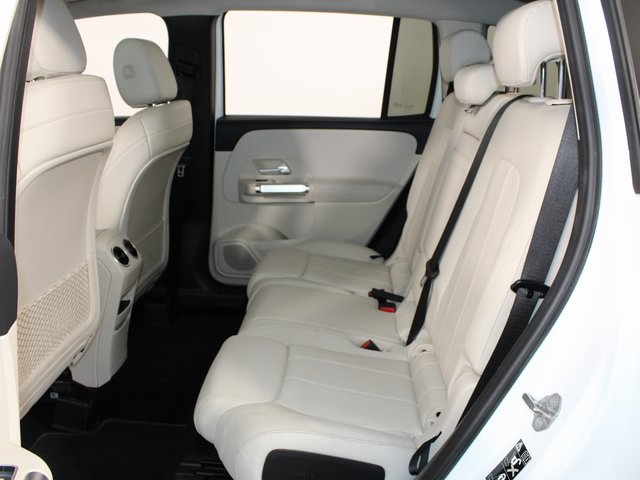 2020 Mercedes Benz GLB 250 photo 21