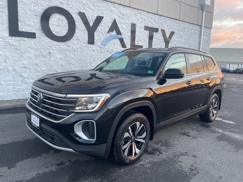 2026 Volkswagen Atlas SE's photo