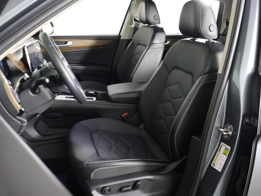 2024 Volkswagen Atlas SE Technology photo 26