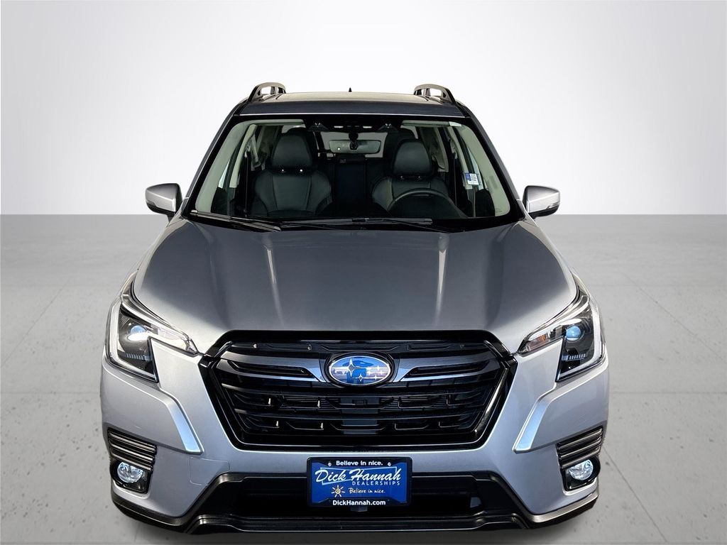 2023 Subaru Forester Limited photo 3