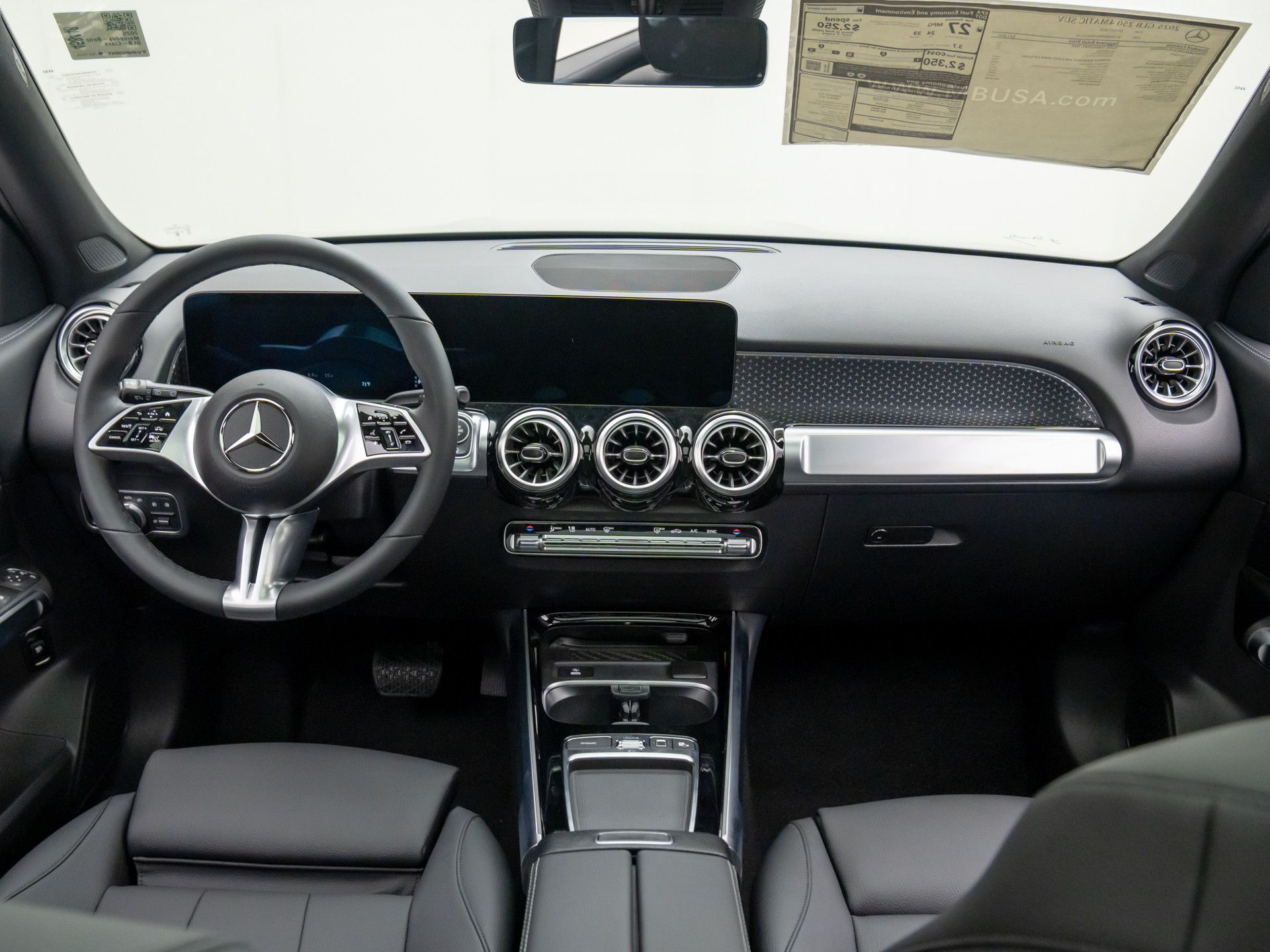 2025 Mercedes Benz GLB 250 4MATIC photo 10