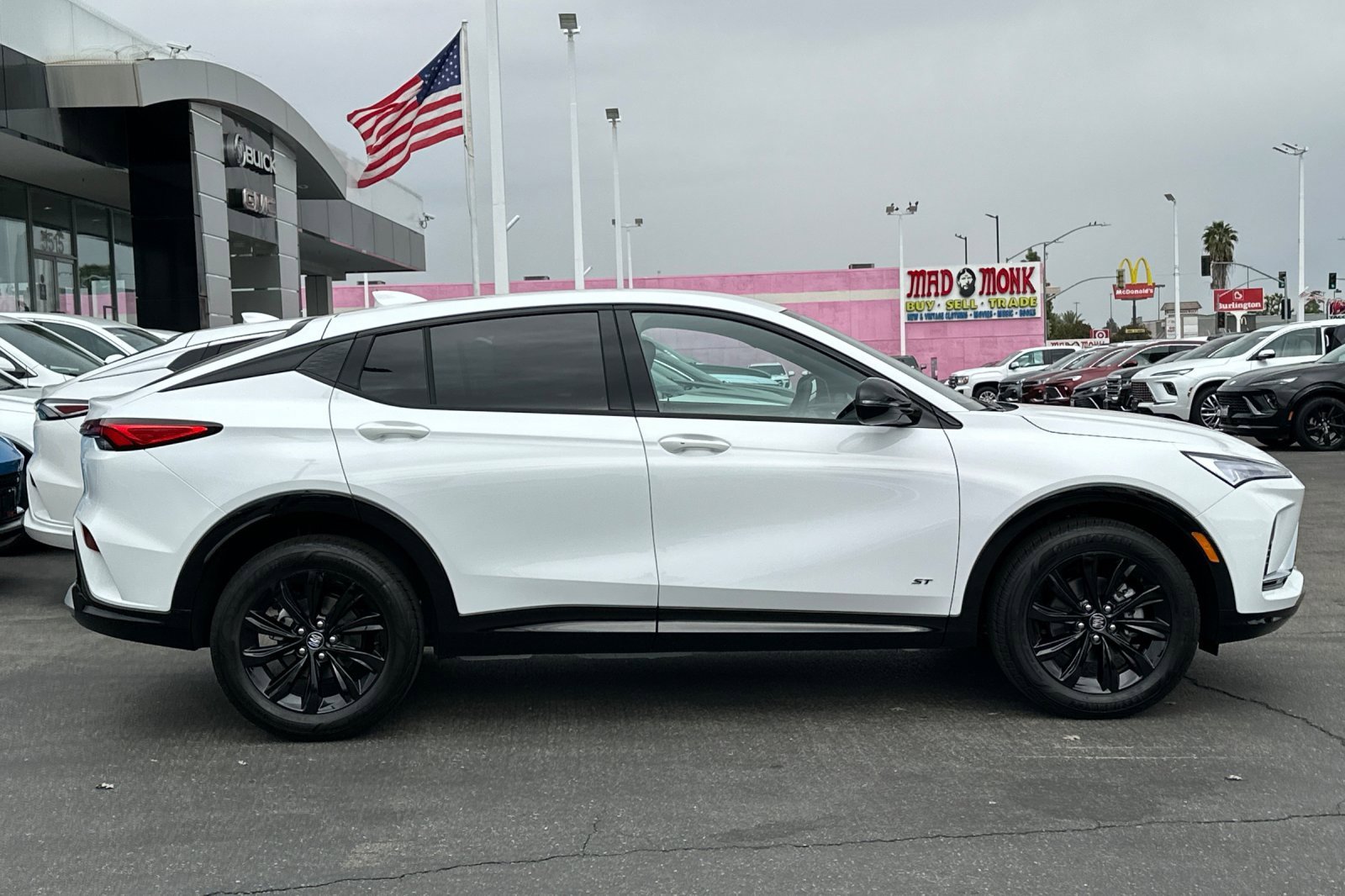 2026 Buick Envista ST photo 4