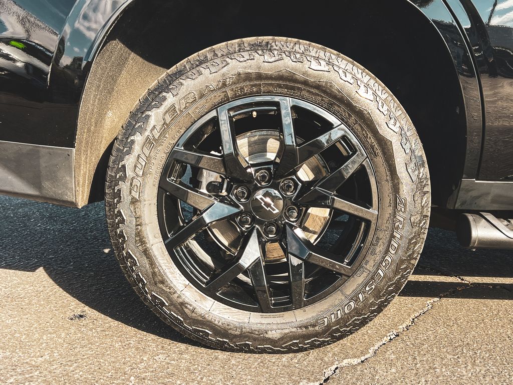 2023 Chevrolet Tahoe Z71 photo 4