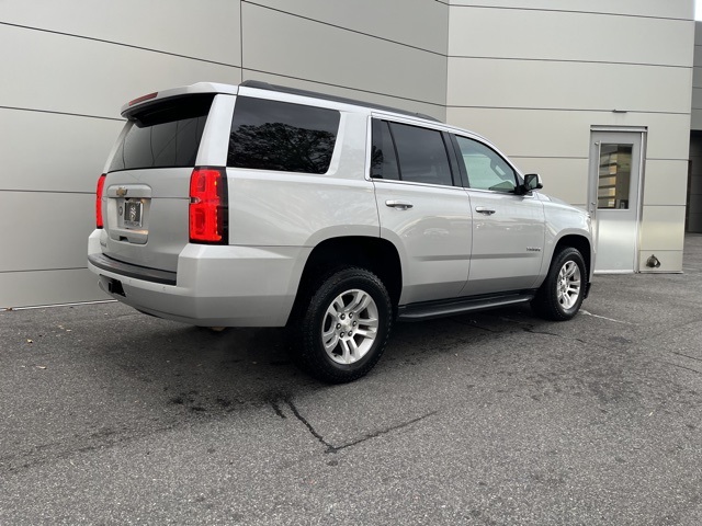 2017 Chevrolet Tahoe LS photo 2