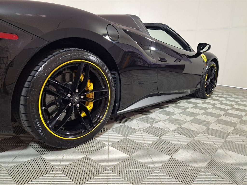 Certified Used 2017 Nero Stellato Ferrari Base image 8