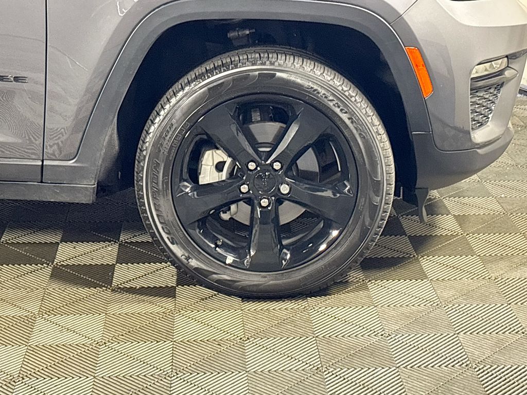 2024 Jeep Grand Cherokee Limited photo 23