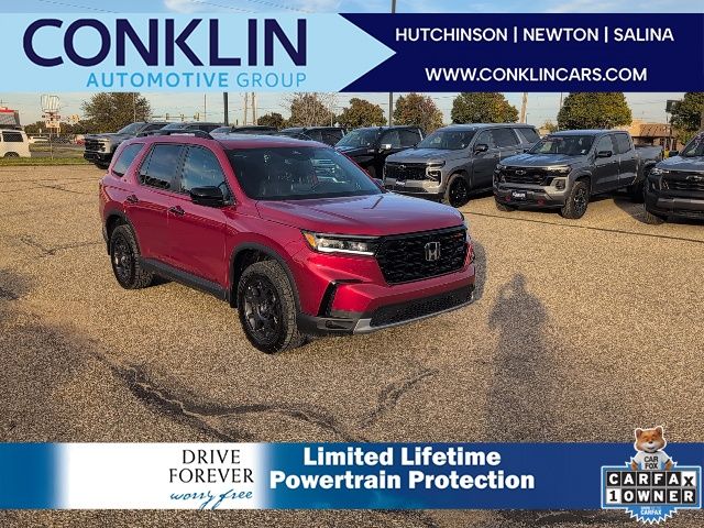 2025 Honda Pilot TrailSport's photo