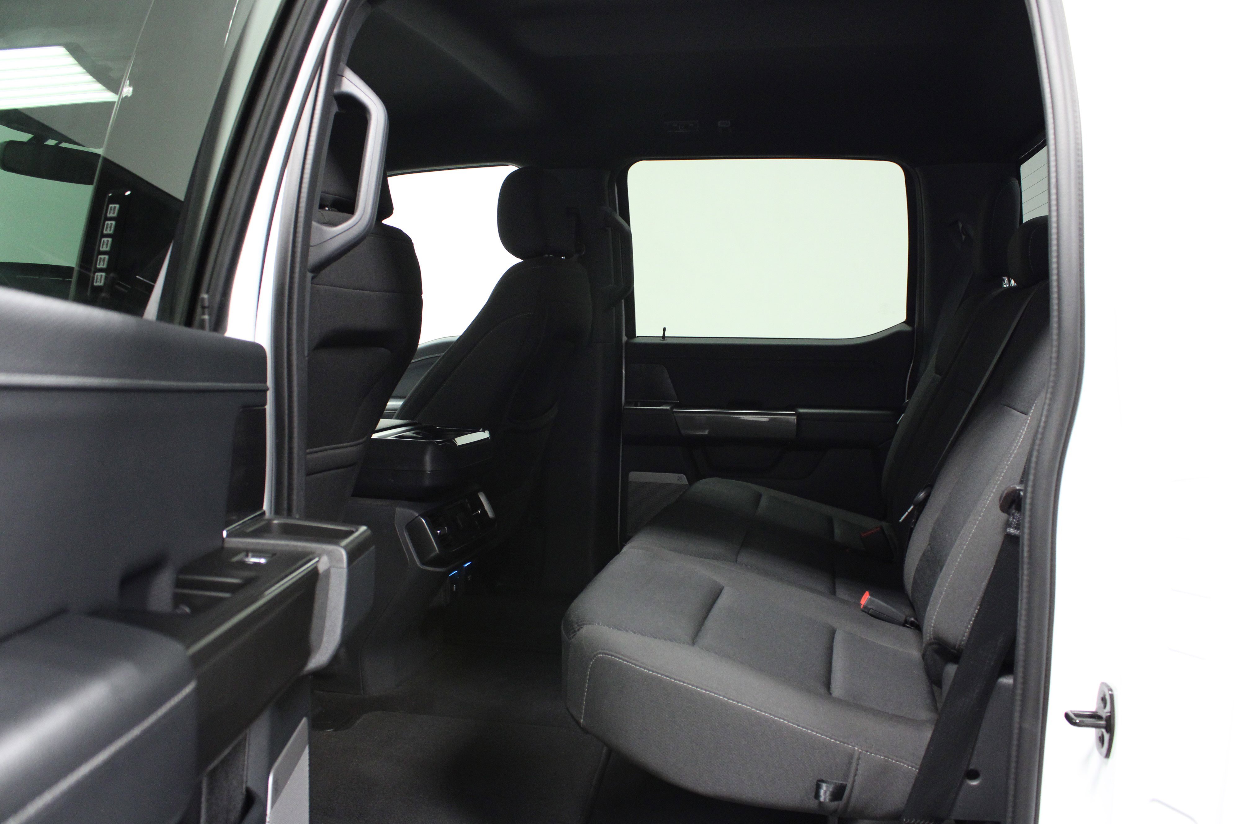 2023 Ford F-150 XLT photo 11