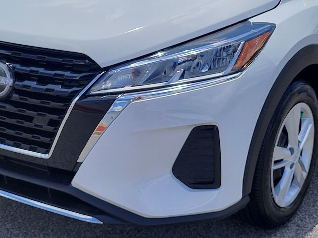 2025 Nissan Kicks Play S photo 3