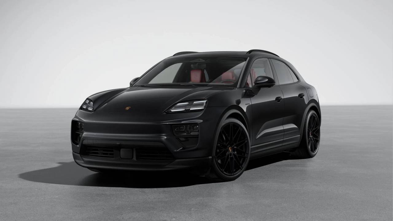 2025 Porsche Macan Base